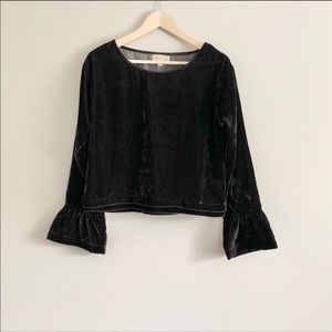 Anthro | Cloth & Stone Velvet Bell Sleeve Top